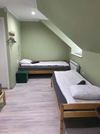 Хостелы Sesoon Hostel Таллин Односпальная кровать в общем номере для мужчин и женщин-25