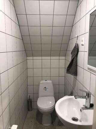 Хостелы Sesoon Hostel Таллин Односпальная кровать в общем номере для мужчин и женщин-26